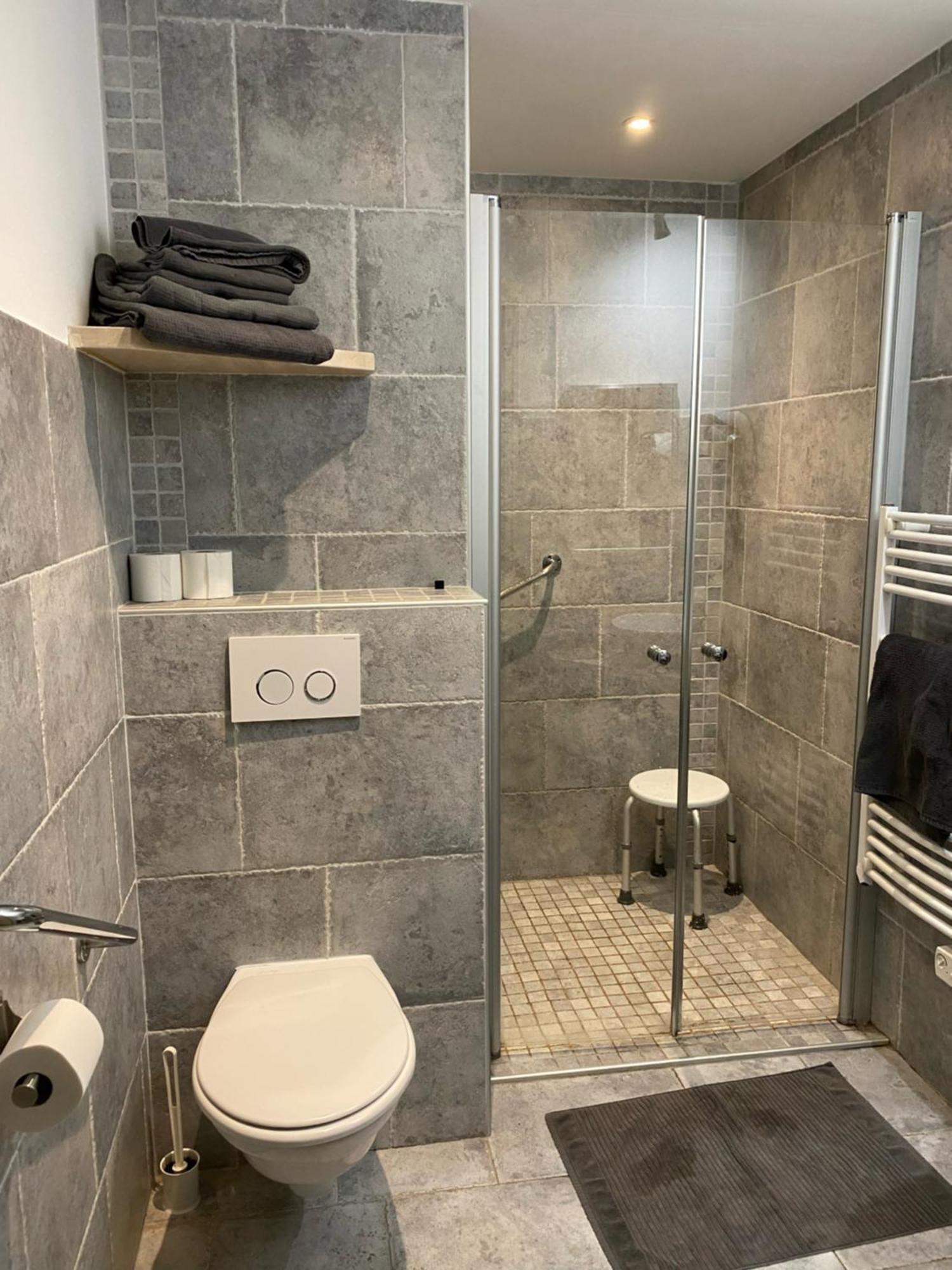 La Glycine Hotel, Spa Et Bien-Etre Bénouville Eksteriør billede