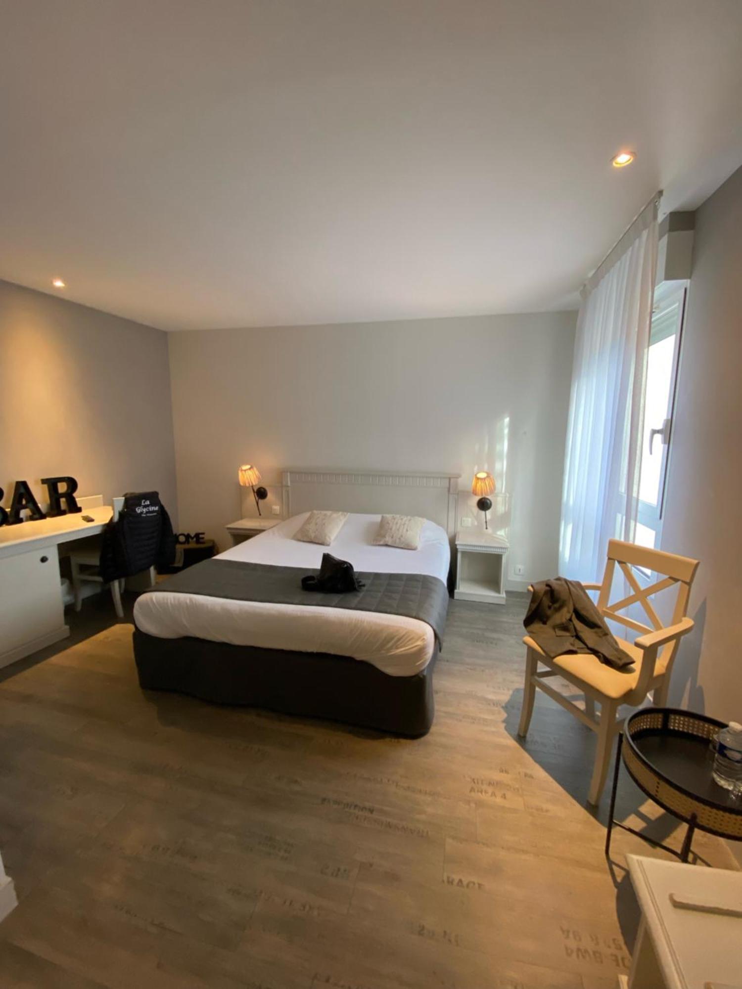 La Glycine Hotel, Spa Et Bien-Etre Bénouville Eksteriør billede